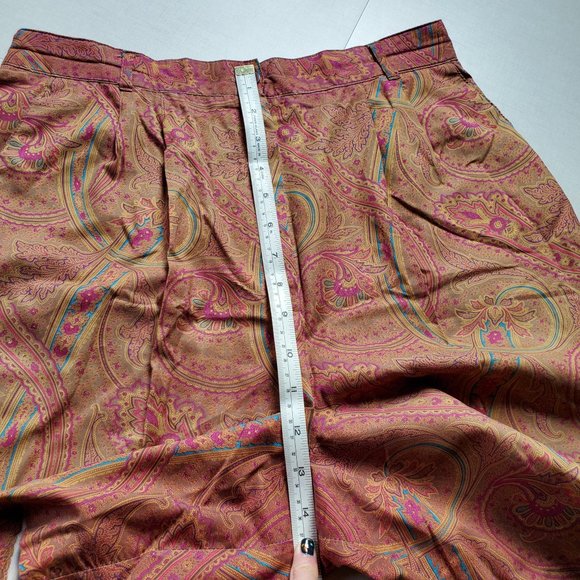 Vintage USA Made Boho Paisley Floral Pleated Bermuda Shorts - Picture 13 of 14
